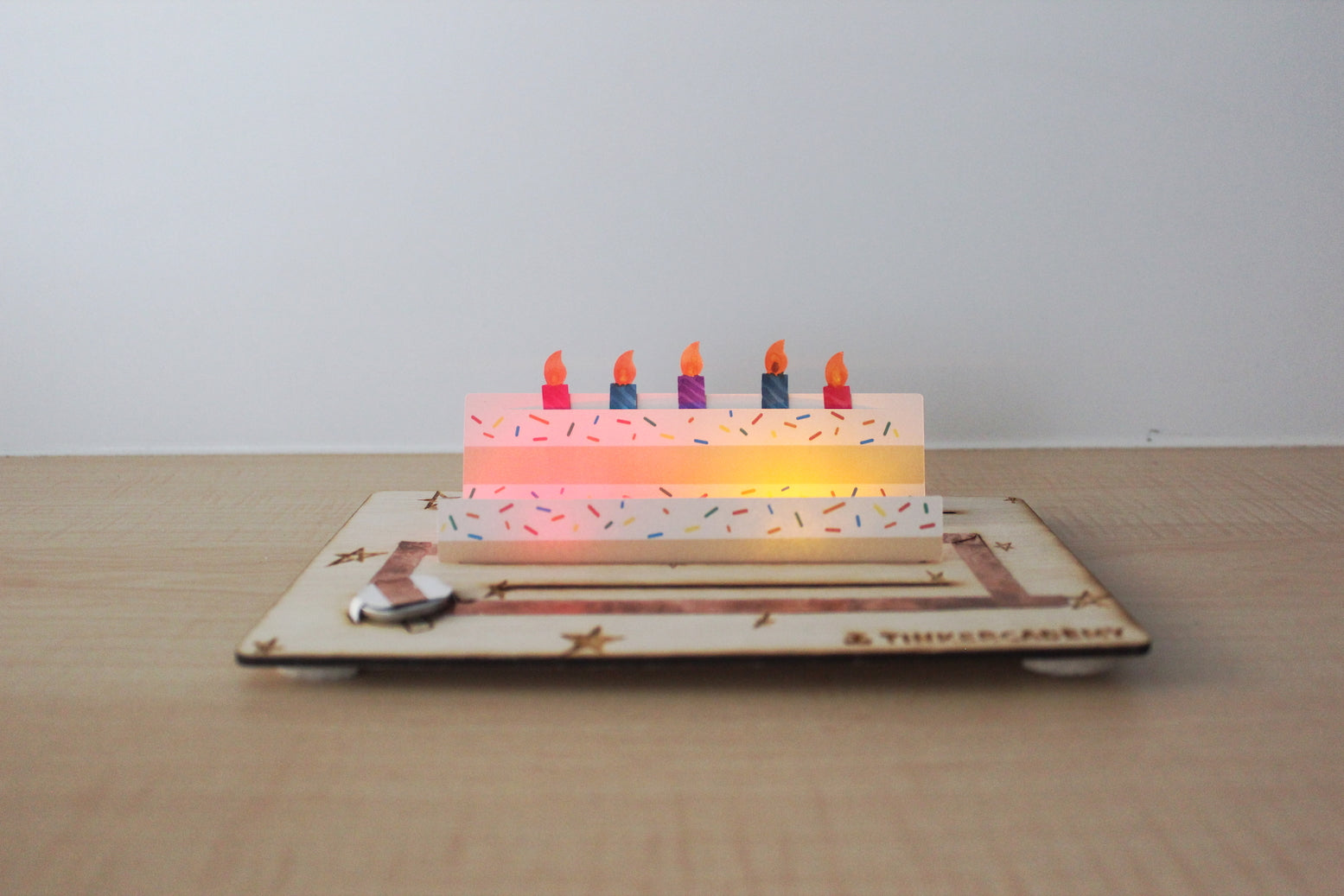 Tinkercademy's Evergreeting Diorama Kit Birthday Greeting Card lighted; Paper craft with Chibitronic LEDs and copper tape.